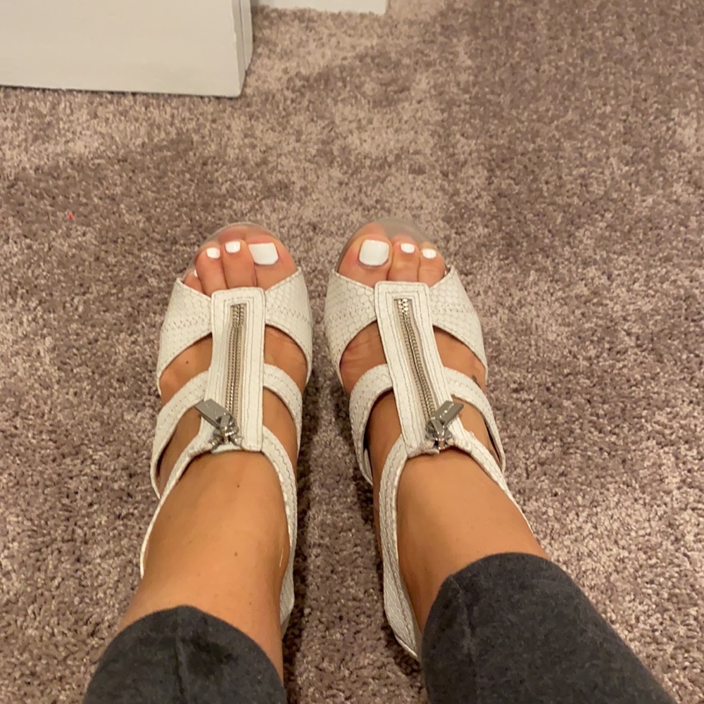 Michael Kors Heels - White size 7